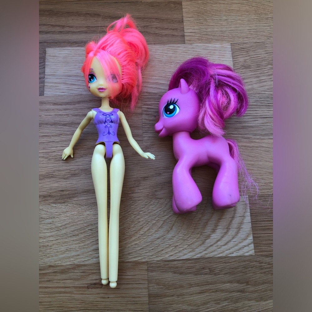 💖 3 for $10 💖 Lot of 2 My Little Pony & MLP Equestria Girls Fluttershy toys